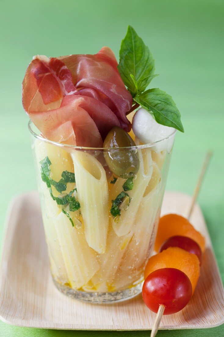 Pasta salad with Parma ham and mozzarella