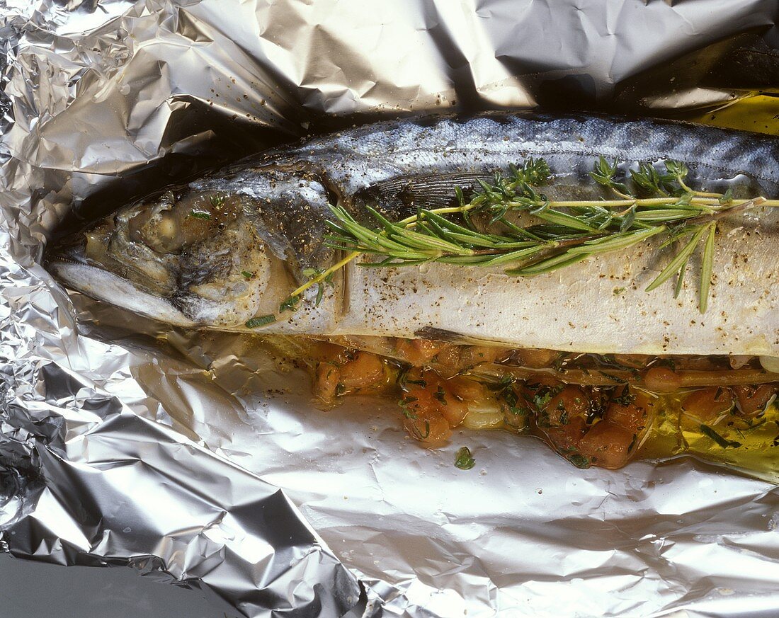 Mackerel & vegetables cooked in aluminum foil