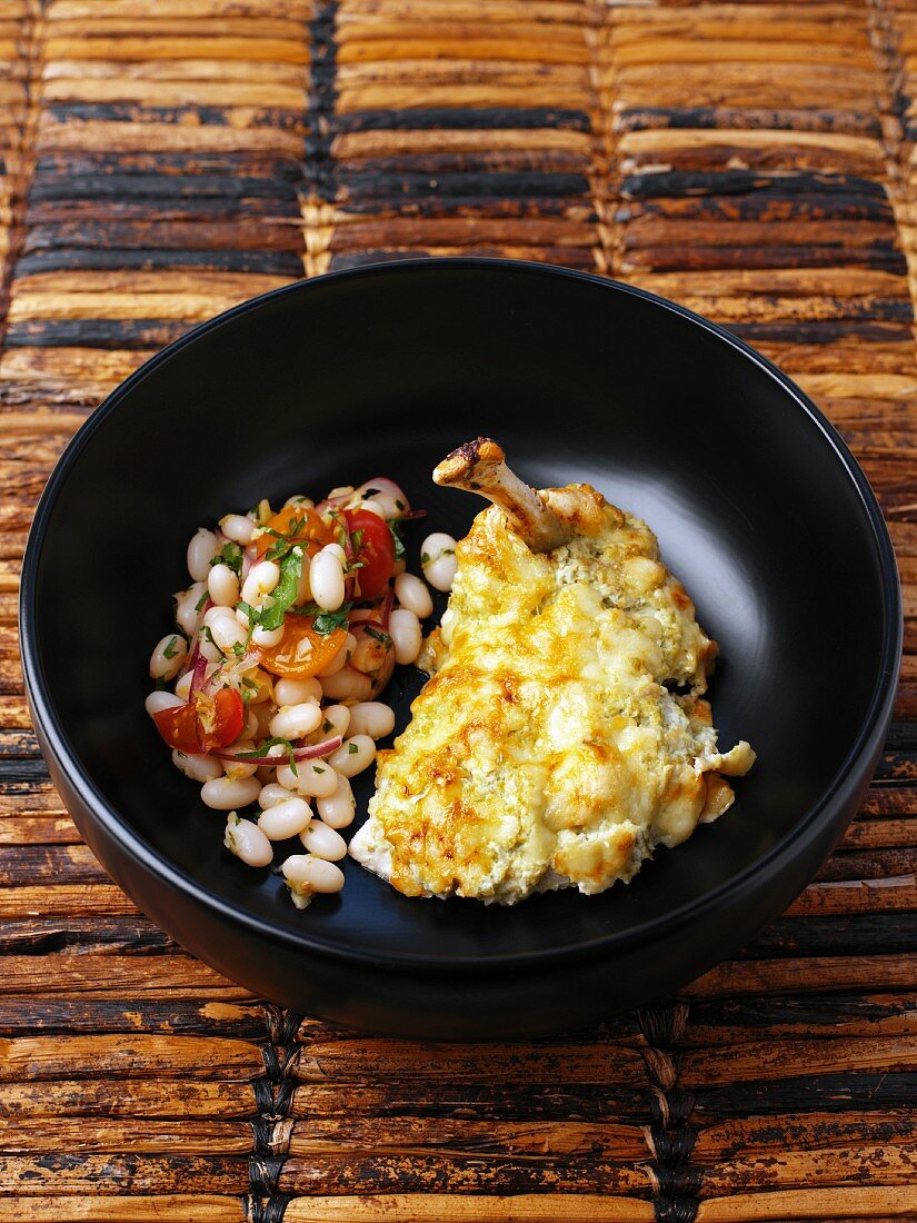 Hähnchen mit Bohnensalat