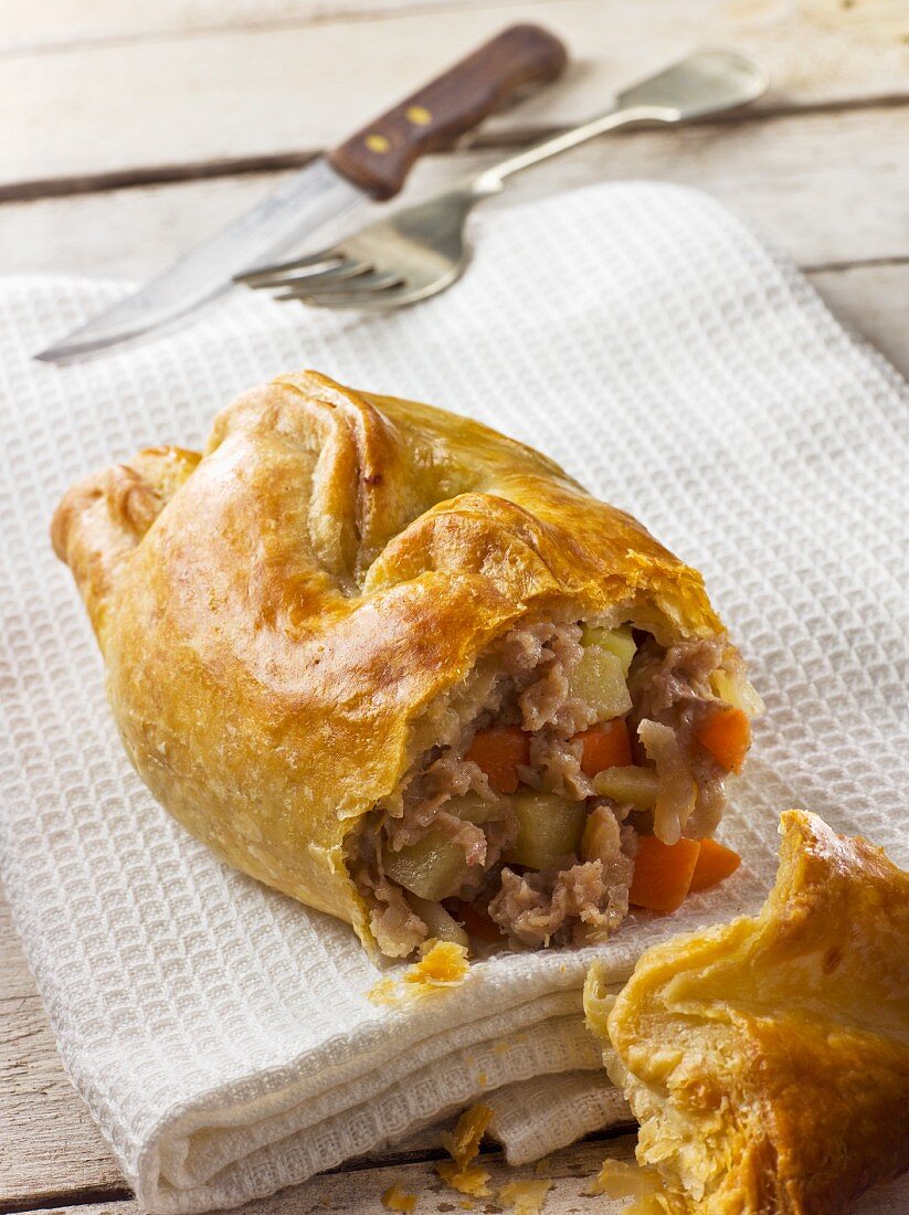 Cornish Pasty, angeschnitten (England)