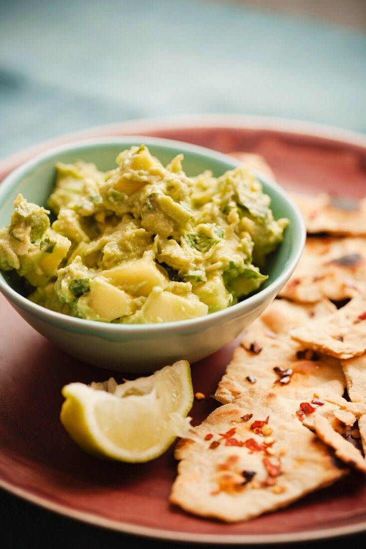 Chunky Guacamole with Tortillas and Lemon