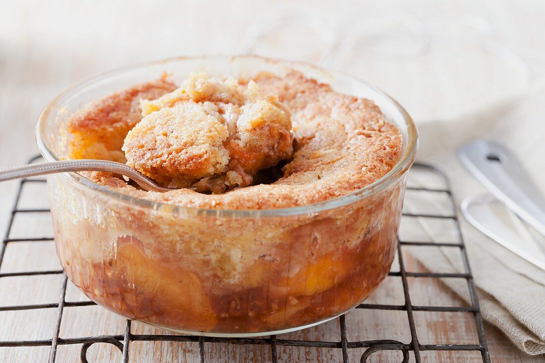 Baked fruit pudding