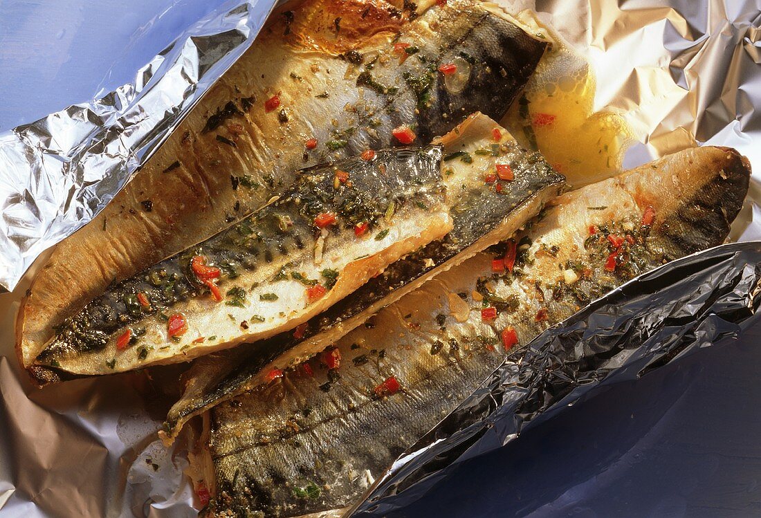 Herb stuffed mackerel in foil