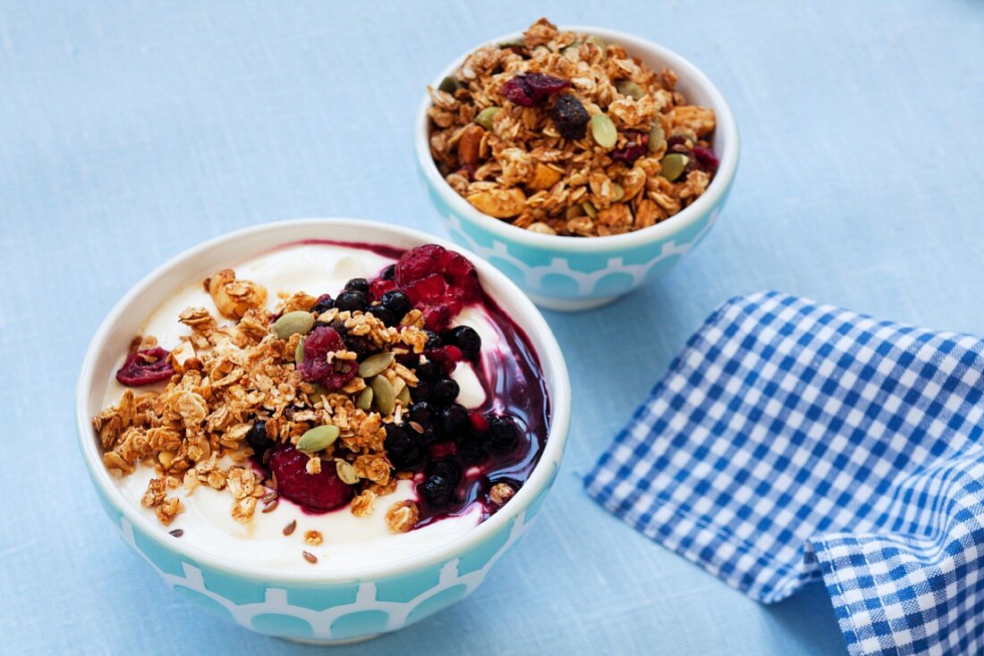 Granola with yoghurt