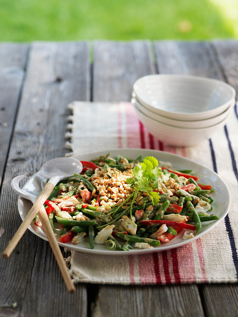 Green bean salad with crabmeat