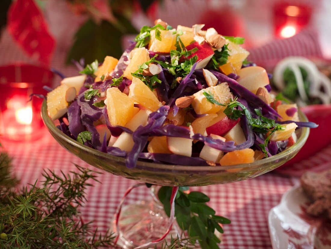 Christmas salad with red cabbage, oranges and apples (Sweden)