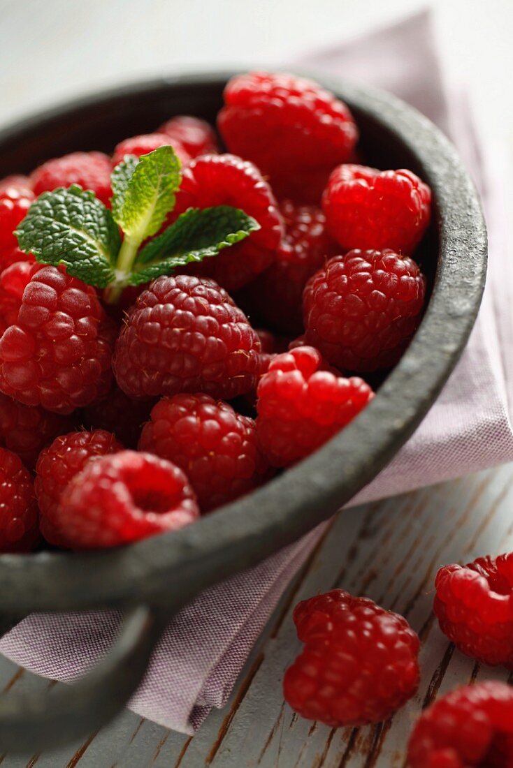 Raspberries in a dish