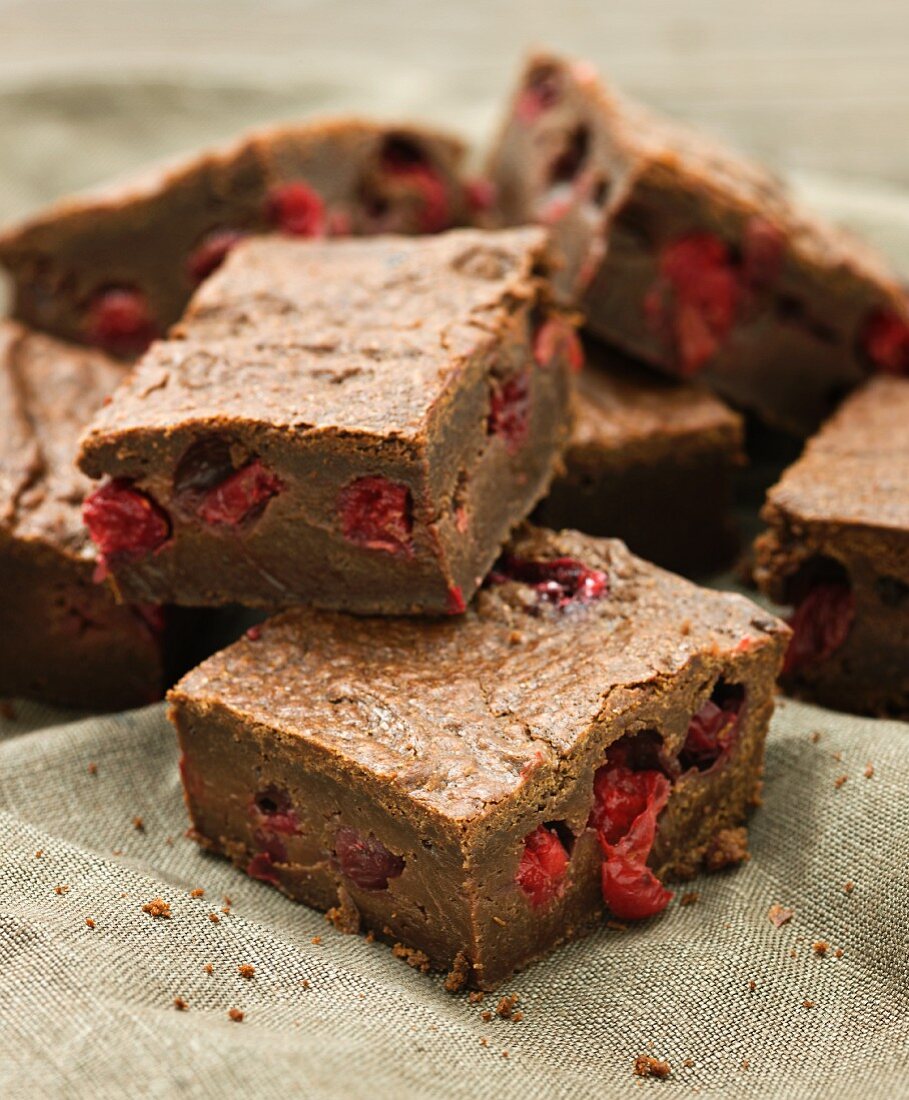 Chocolate brownies with cranberries