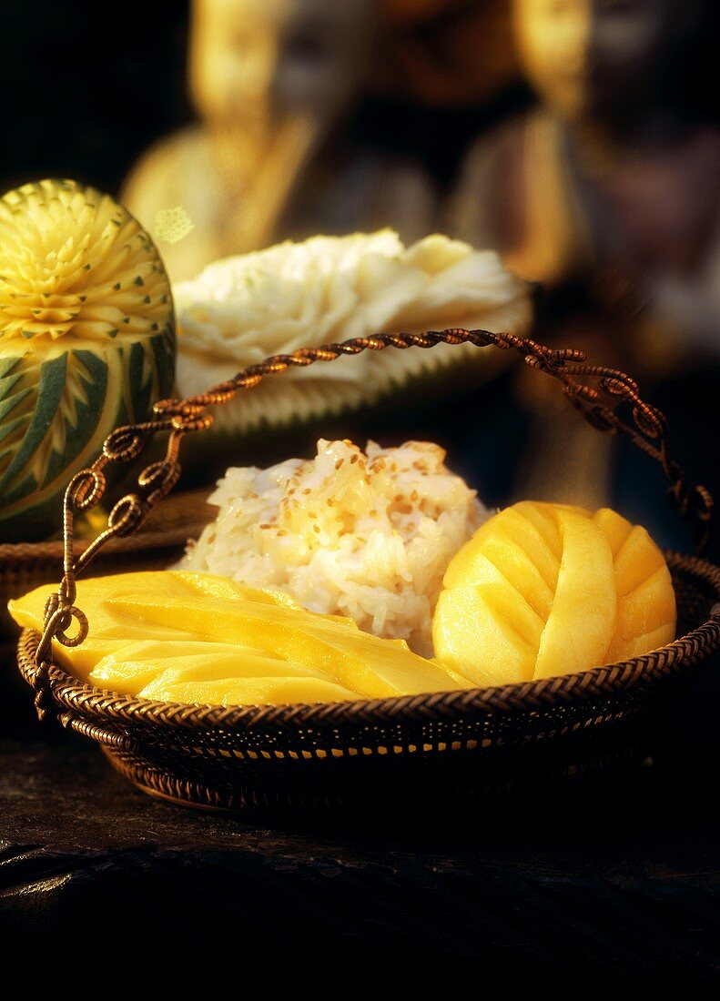 Klebreis mit Kokosmilch und Mango