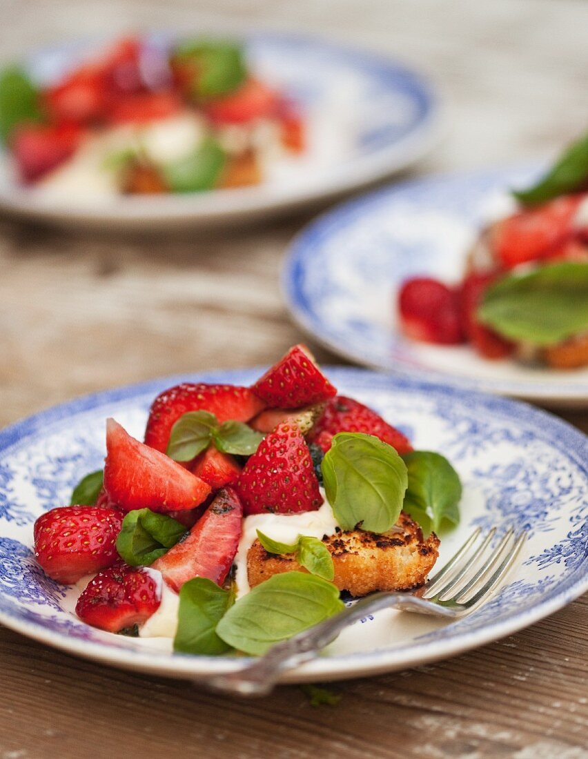 French toast with strawberries, lemon curd and basil