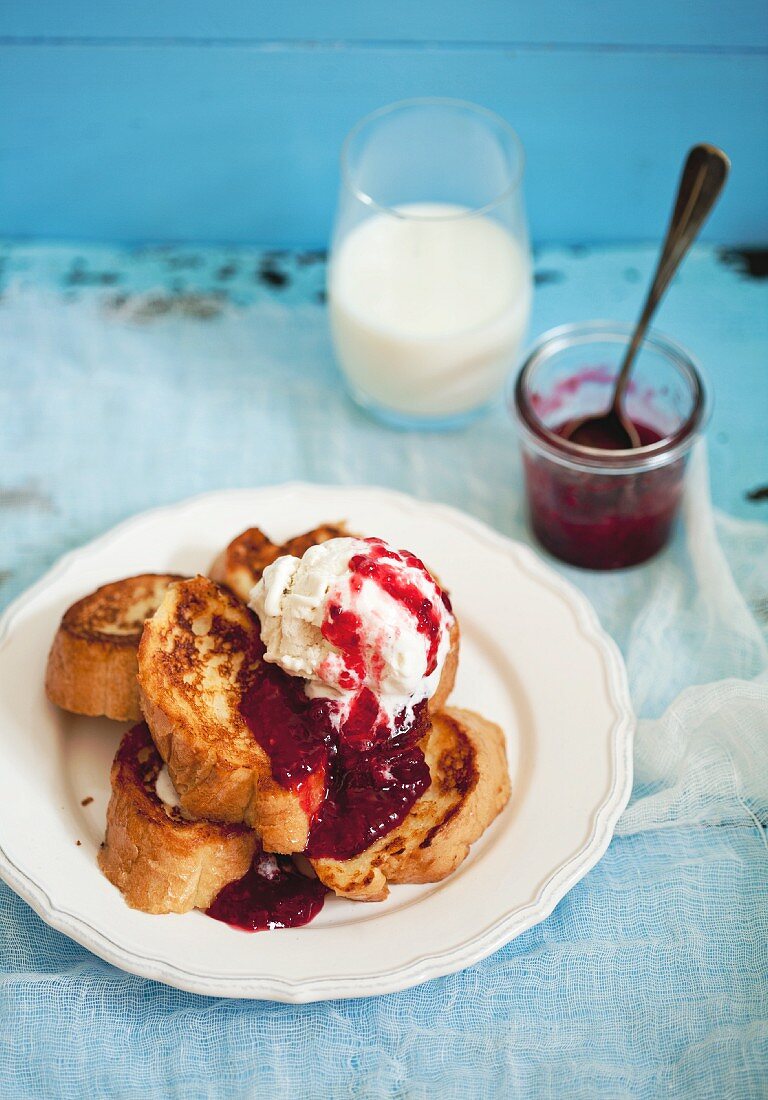 French toast with ice cream and berry jam