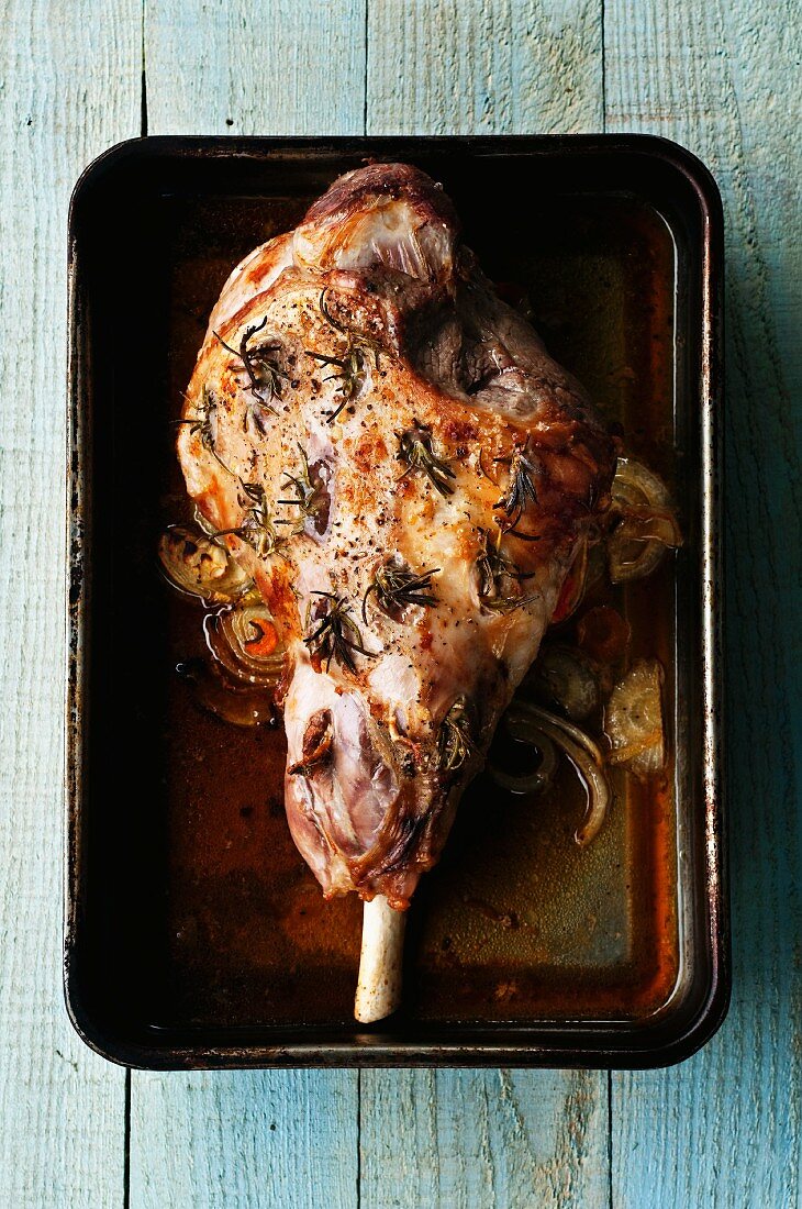 Roast leg of lamb