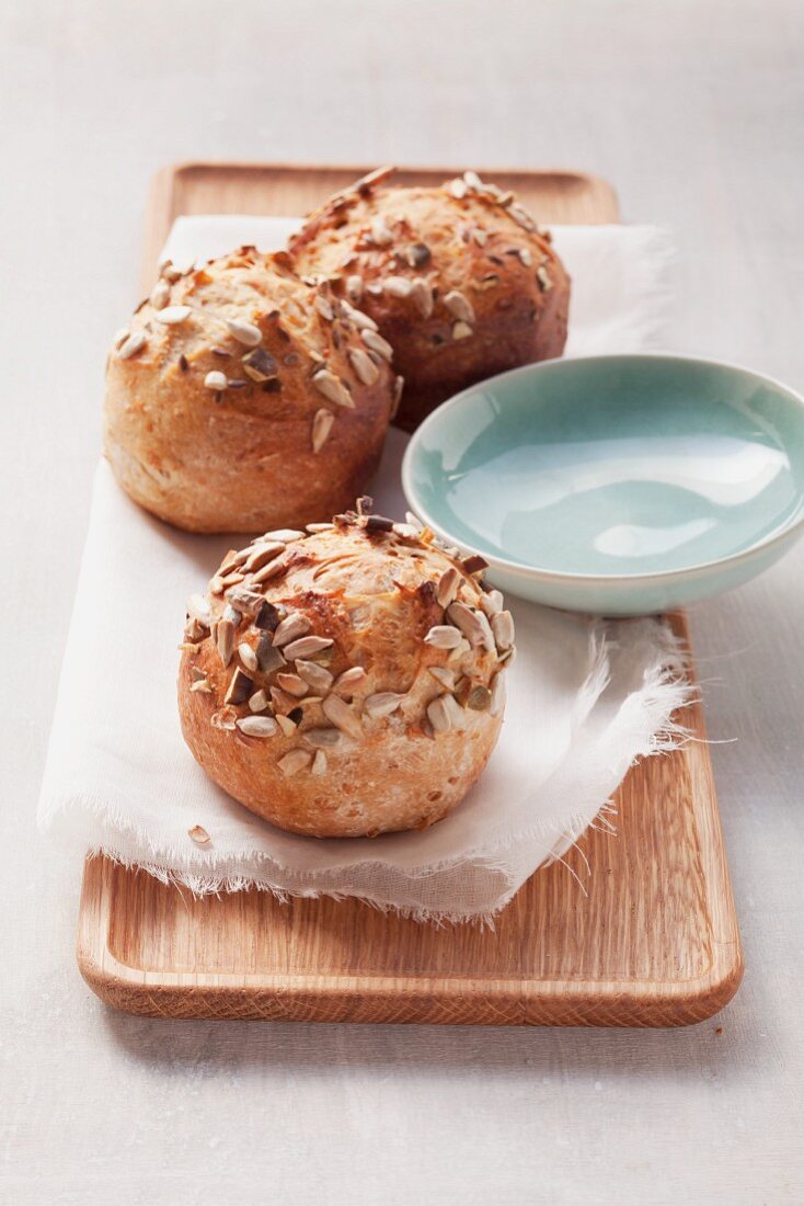 Wholemeal bread rolls