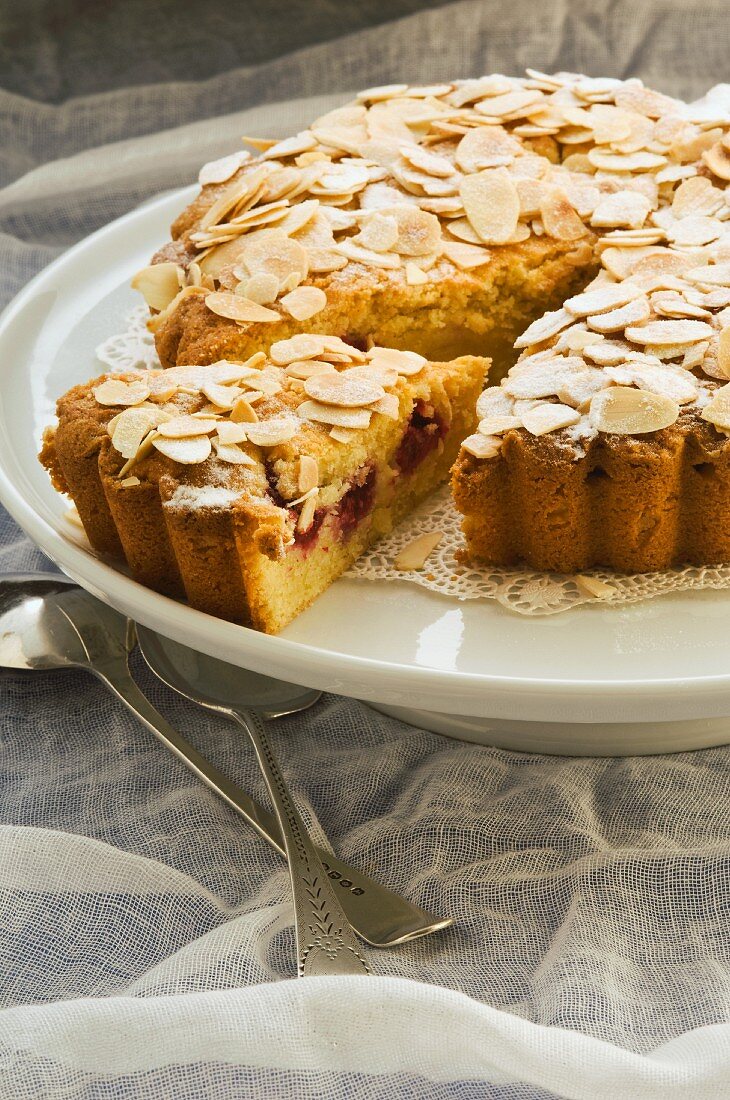 Raspberry Bakewell tart