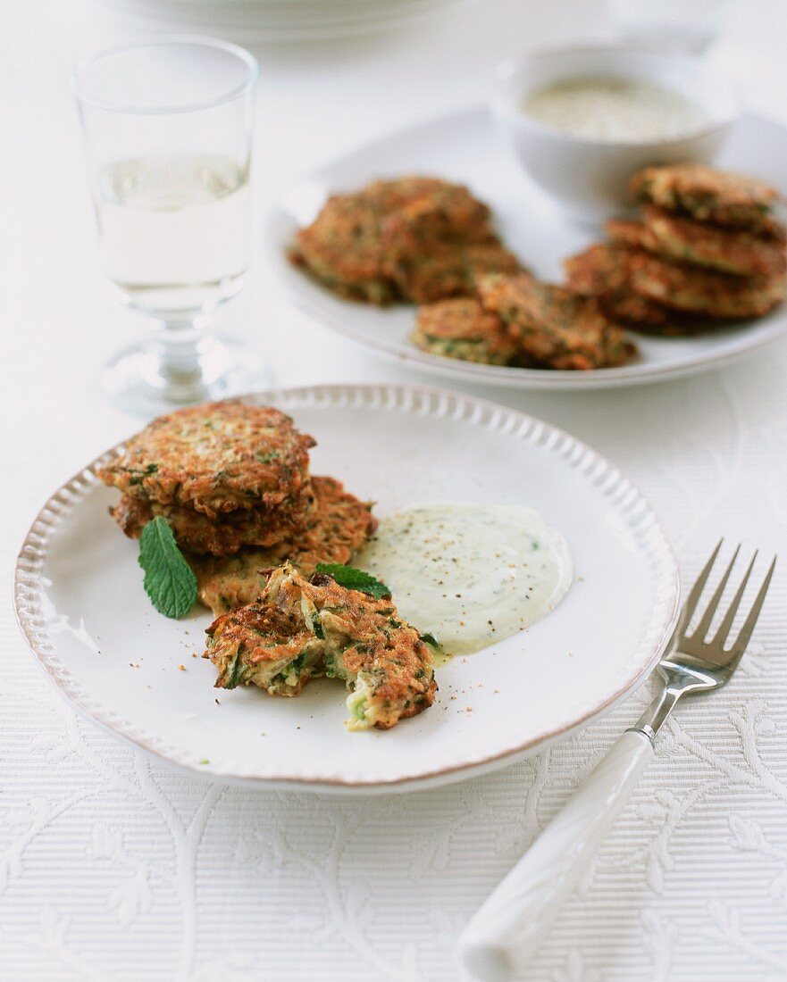 Courgette cakes with mint yogurt