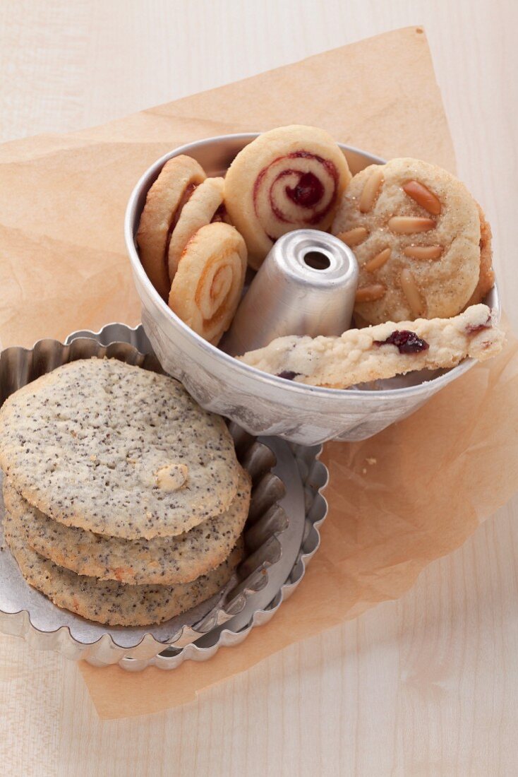 Mohnplätzchen, Marmeladenschnecken und Pinienkernplätzchen