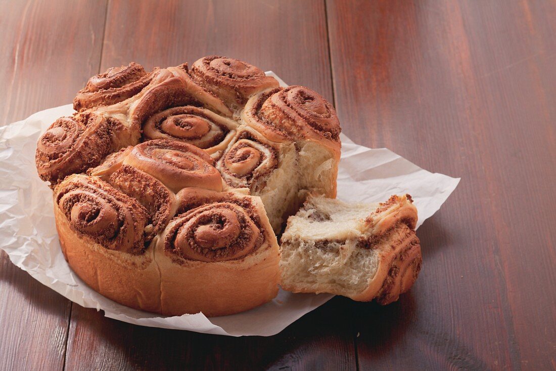 Rosenkuchen ('Rose cake') with nut filling