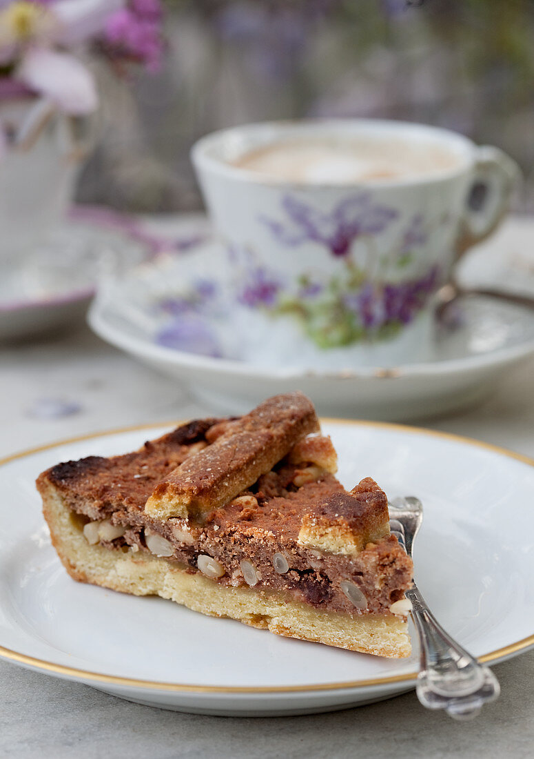 Dolce di noci (nut cake; served with a cappuccino)