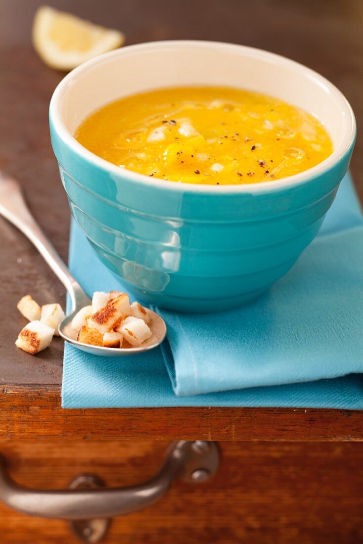 Yellow tomato soup, served cold