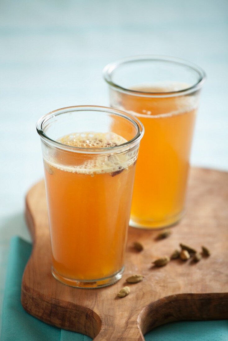 Spiced punch with cardamom