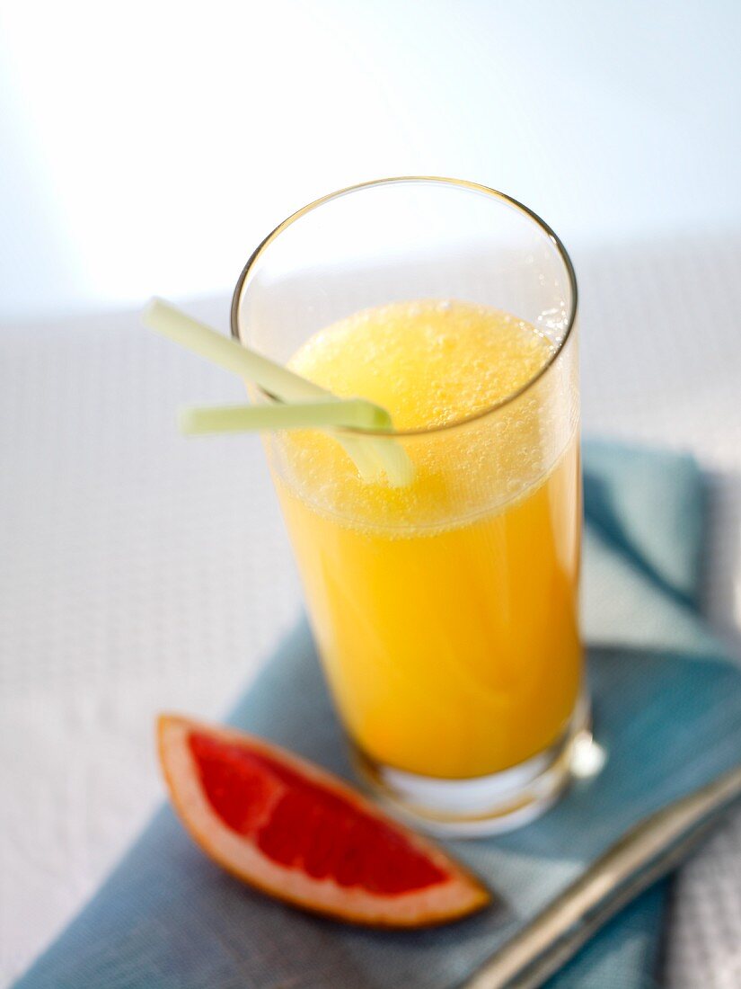 'Greetings from Andalusia' (cocktail with orange juice)