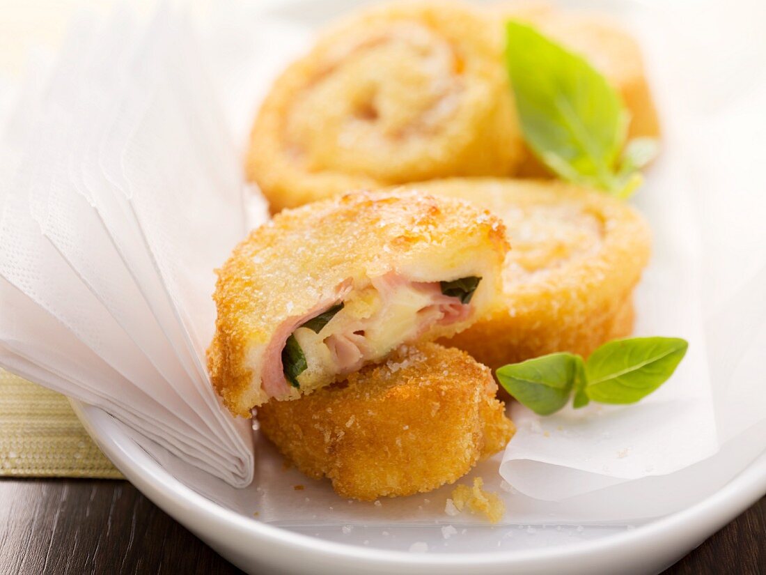 Tramezzini fritti (Gebackene Tramezzini, Italien)