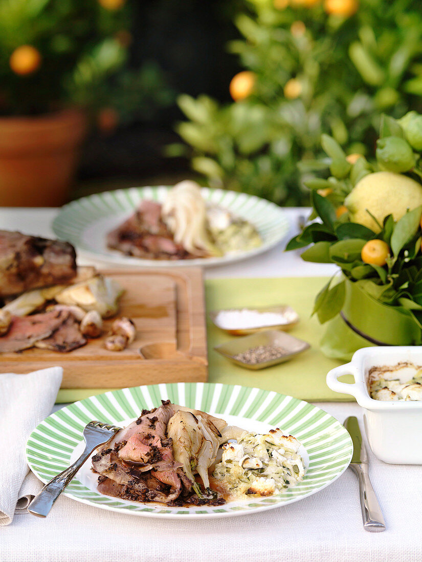 Roast lamb with fennel, anchovies and olives