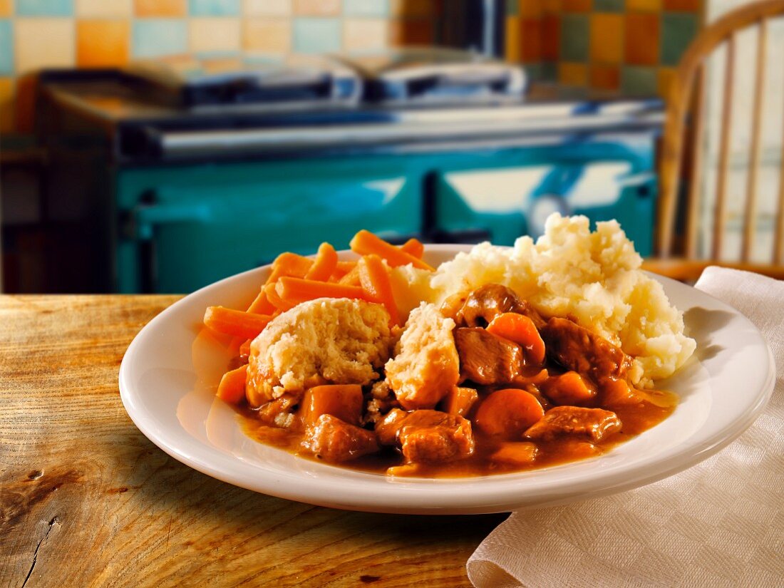 Beef casserole with dumplings (England)