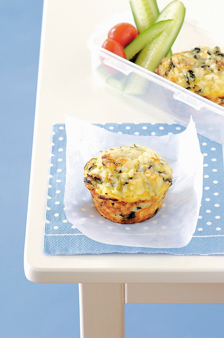 Spinatmuffins mit Käse für die Schule