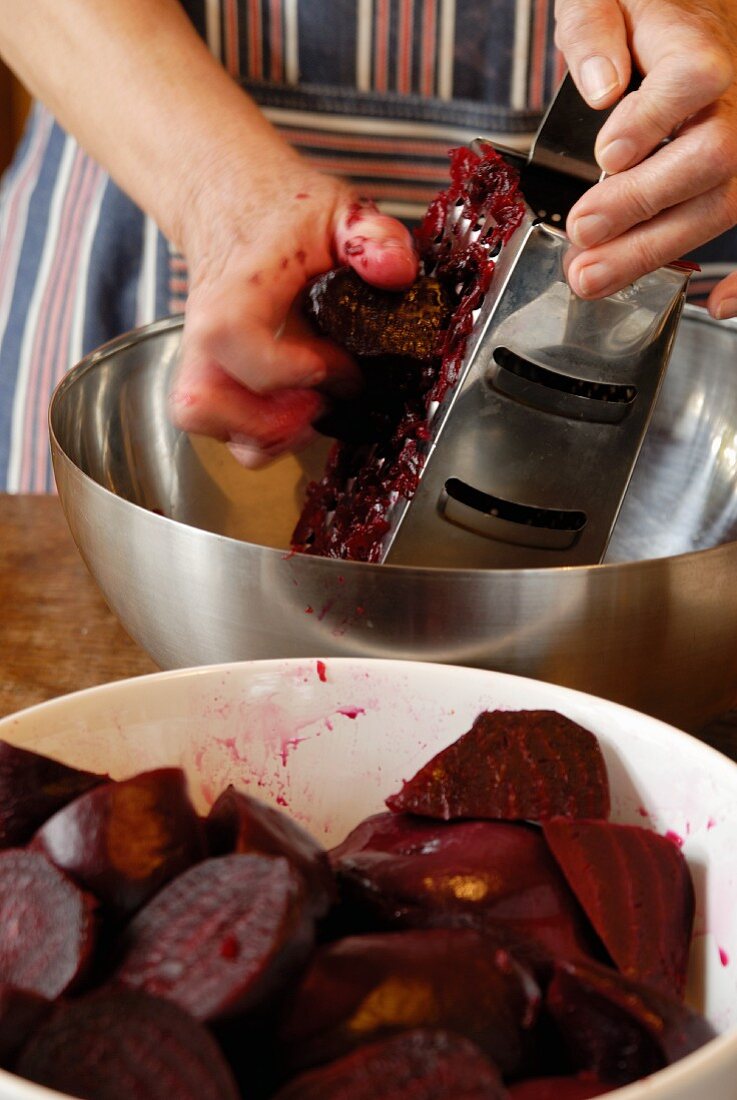 Grating red beets