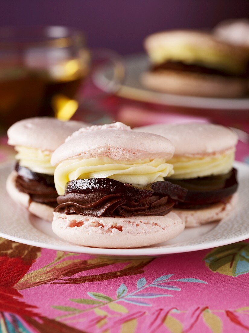 Macaroons with chocolate cream