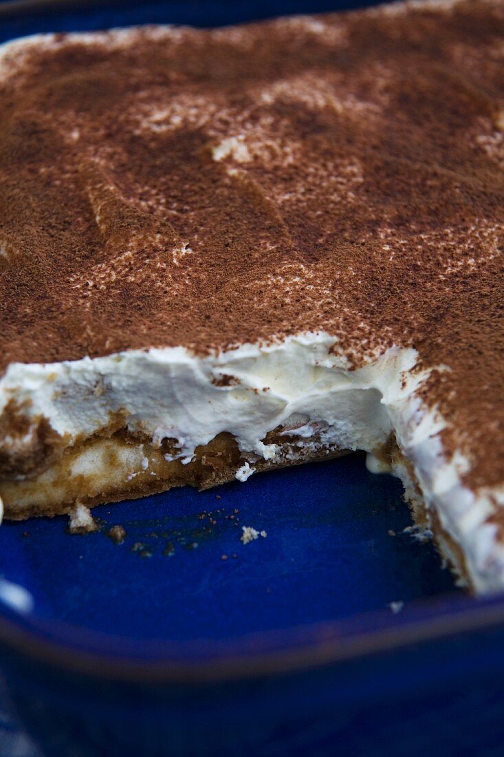 Angeschnittenes Tiramisu