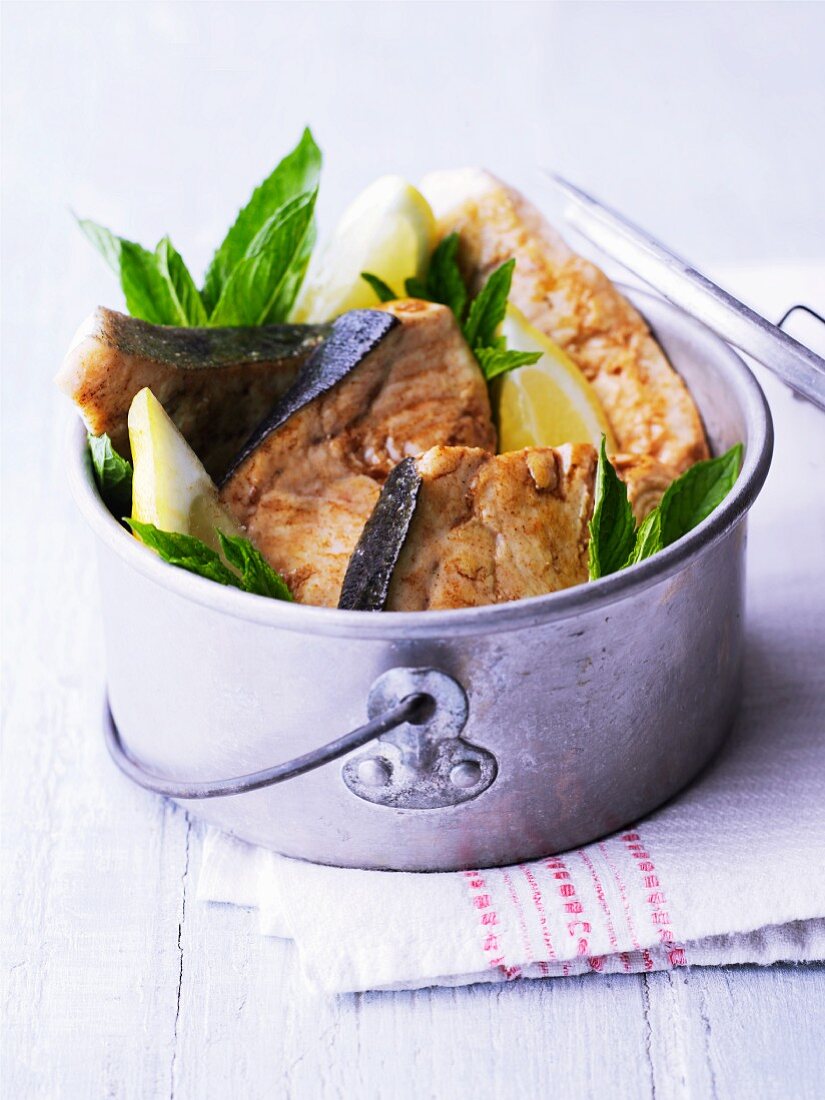 Sword fish with lemon and mint