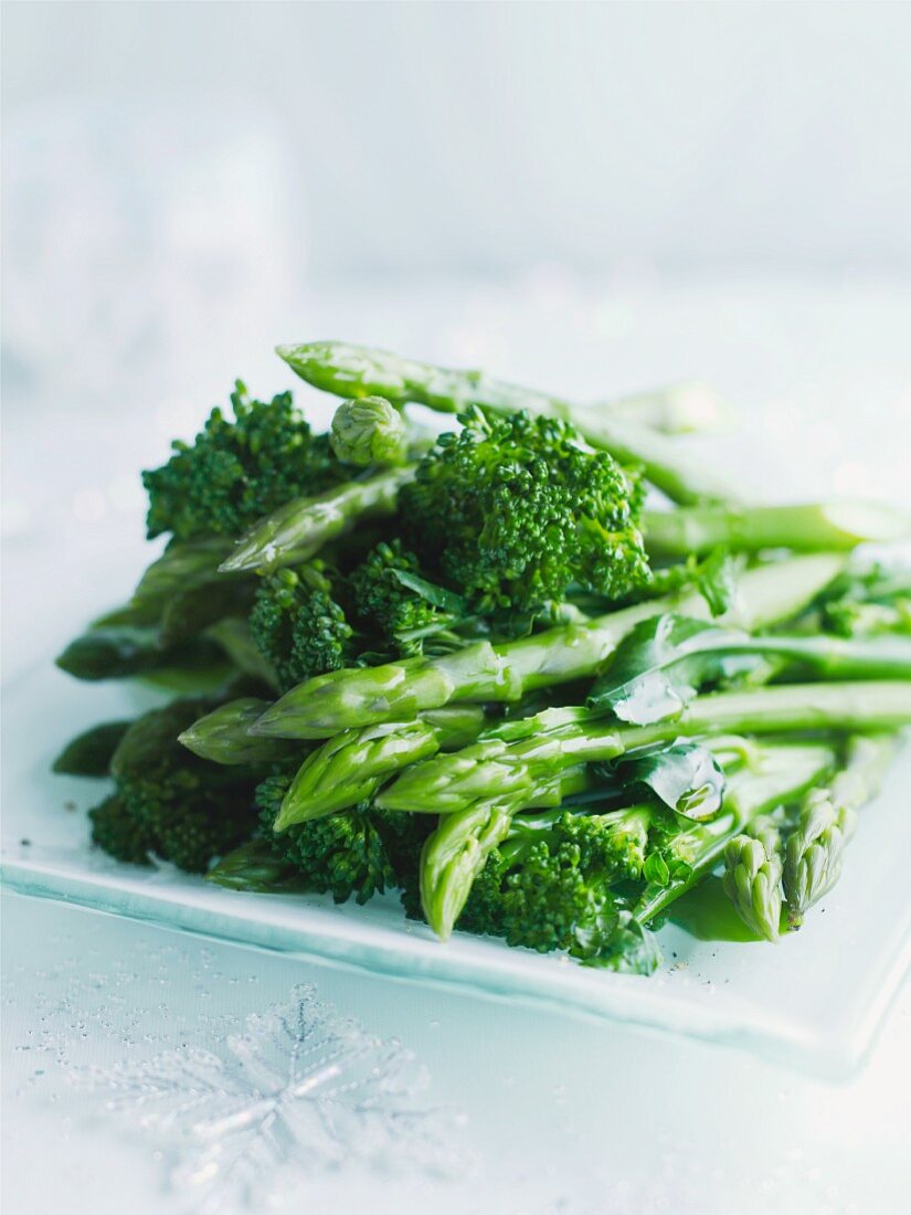 Broccoli and green asparagus