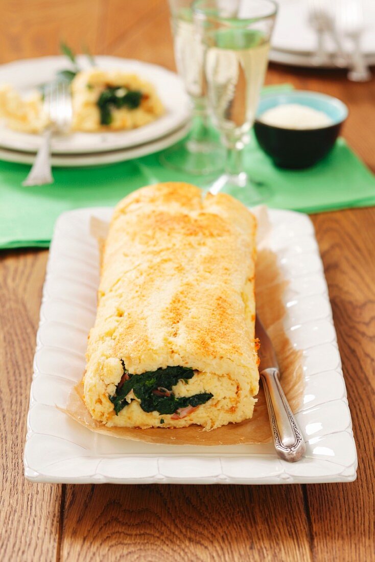Cheese roll (goat cheese, Parmesan) with spinach
