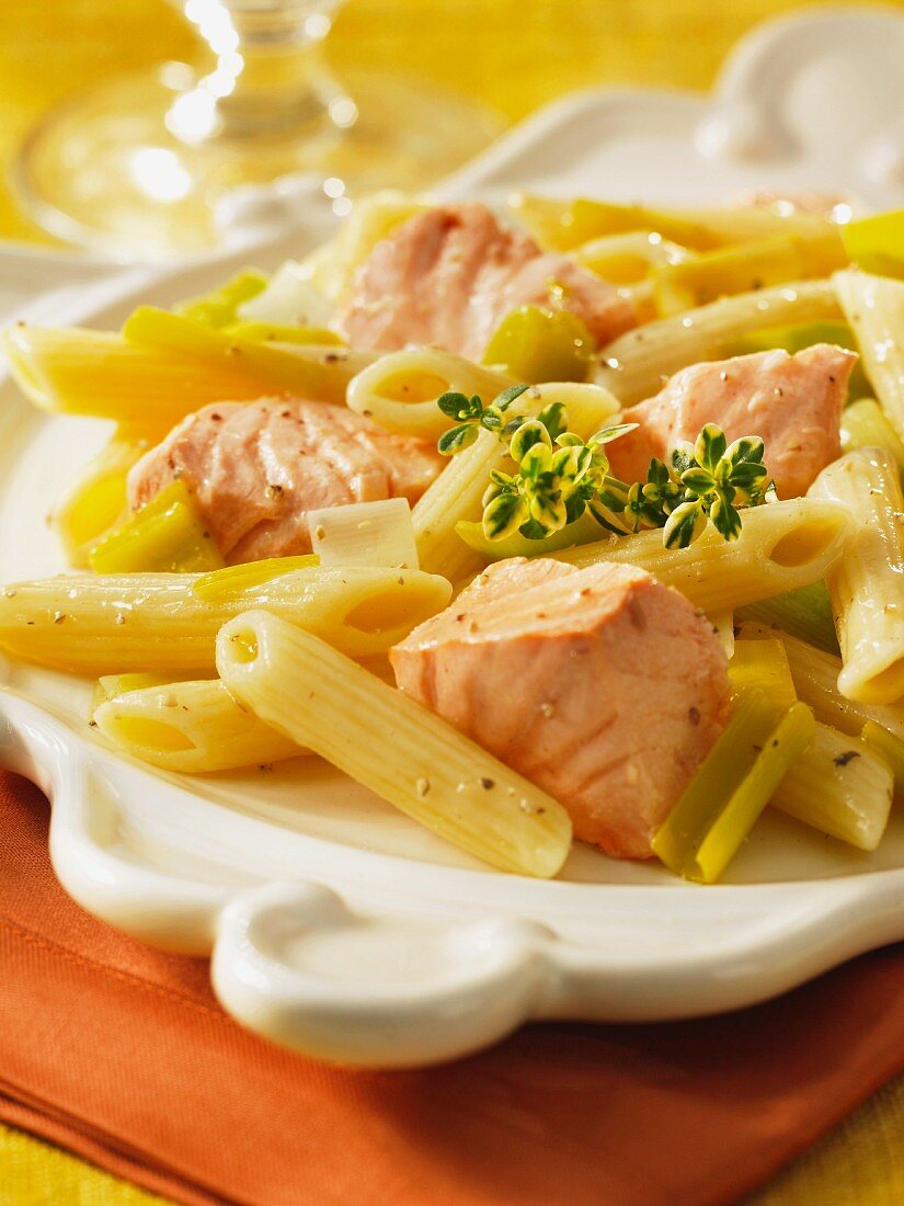 Penne pasta with salmon and leek