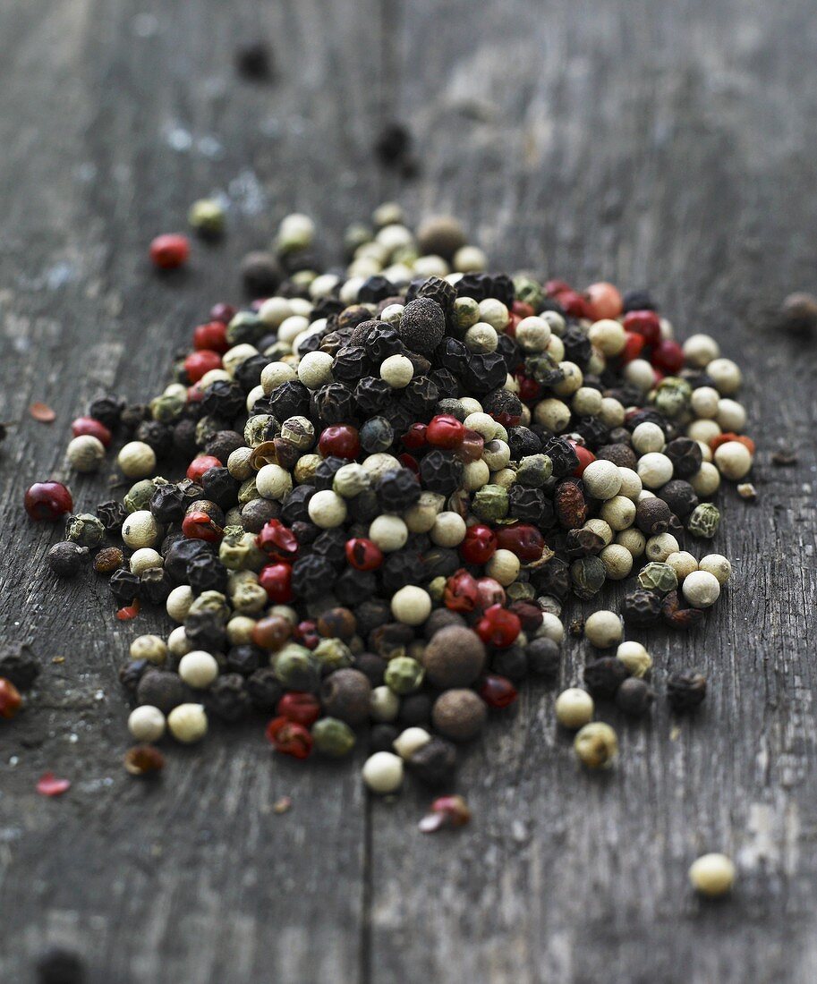 Mixed peppercorns