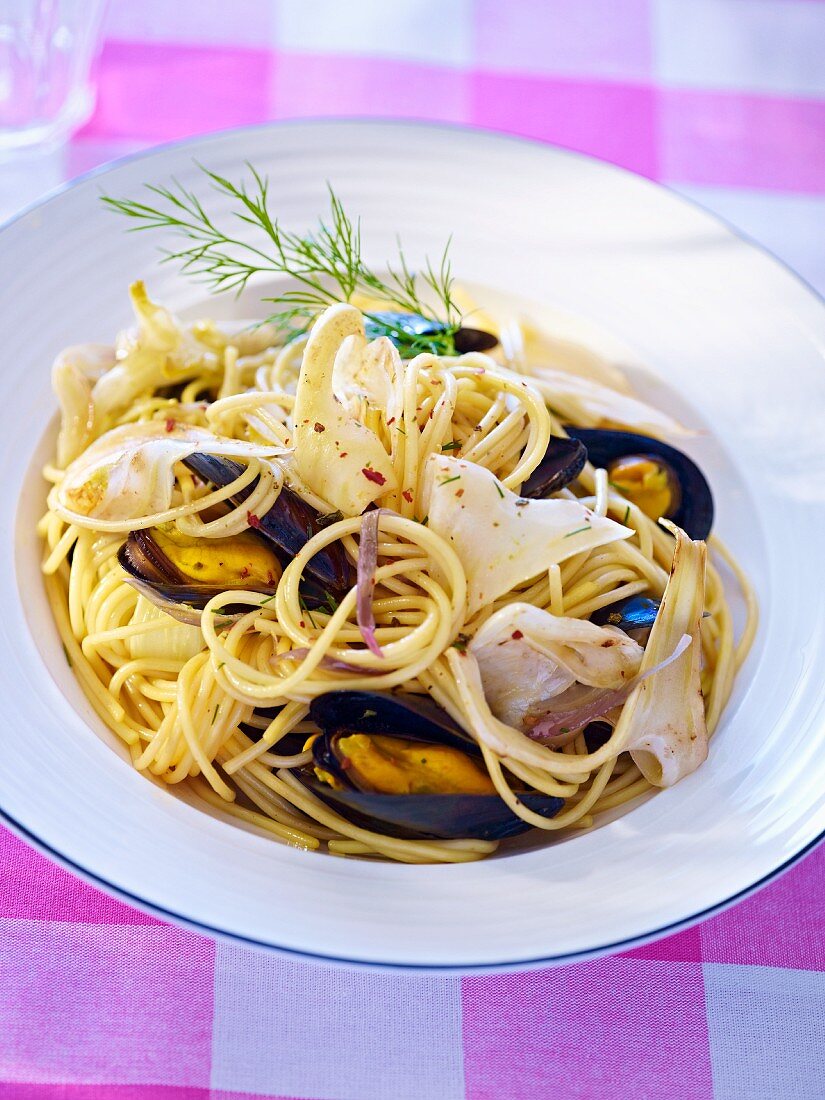 Spaghetti mit Miesmuscheln & Fenchel