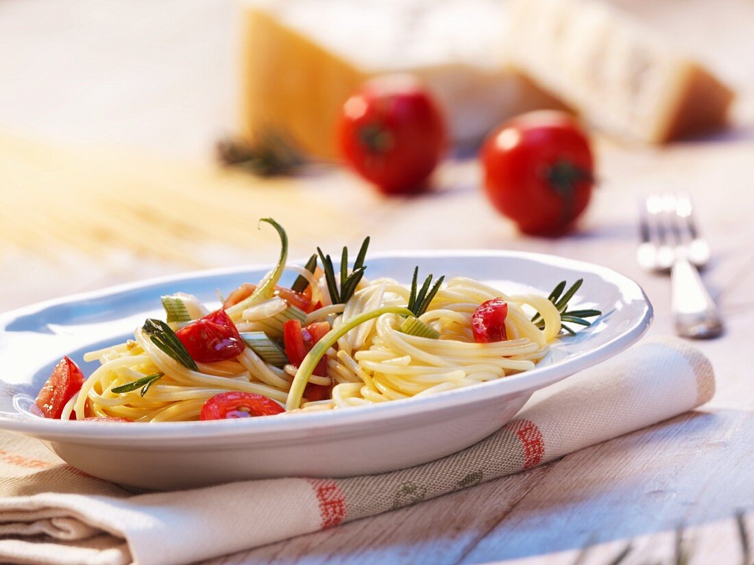 Spaghetti mit Tomaten & Rosmarin