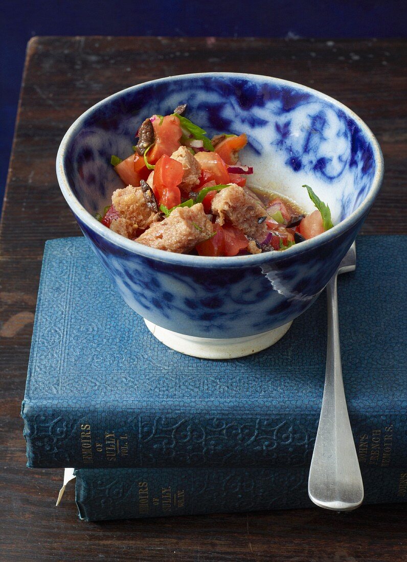 Panzanella (Brotsalat mit Tomaten, Italien)