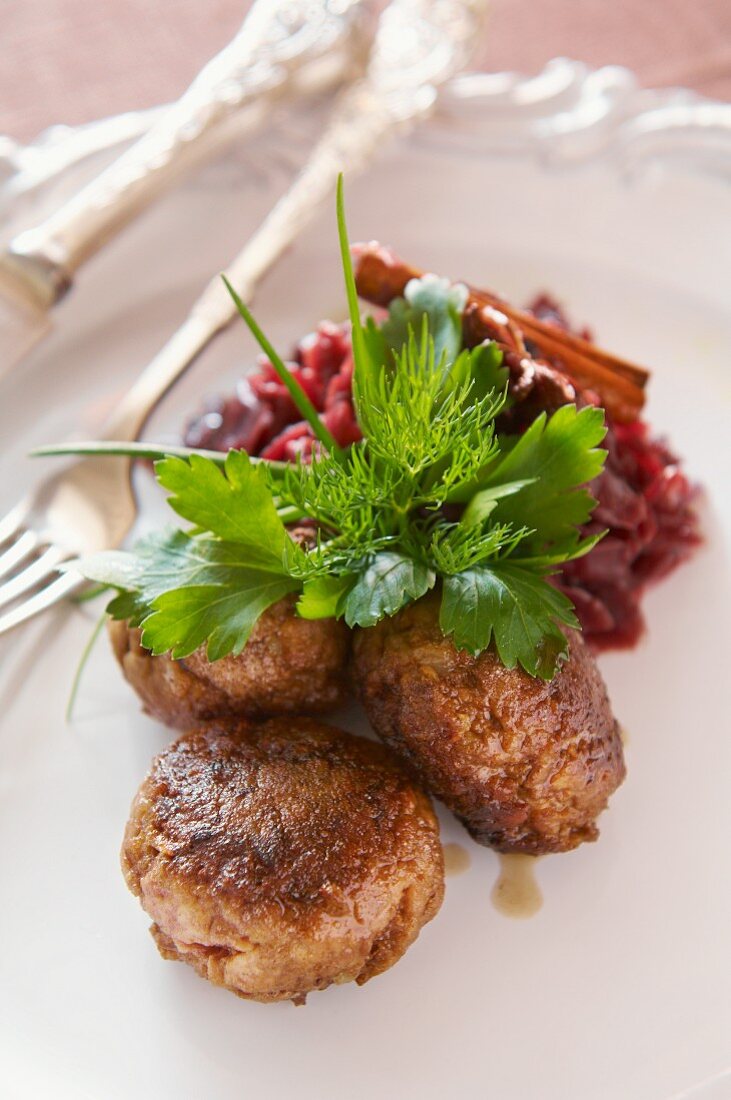 Burgers with a salad bouquet and red cabbage