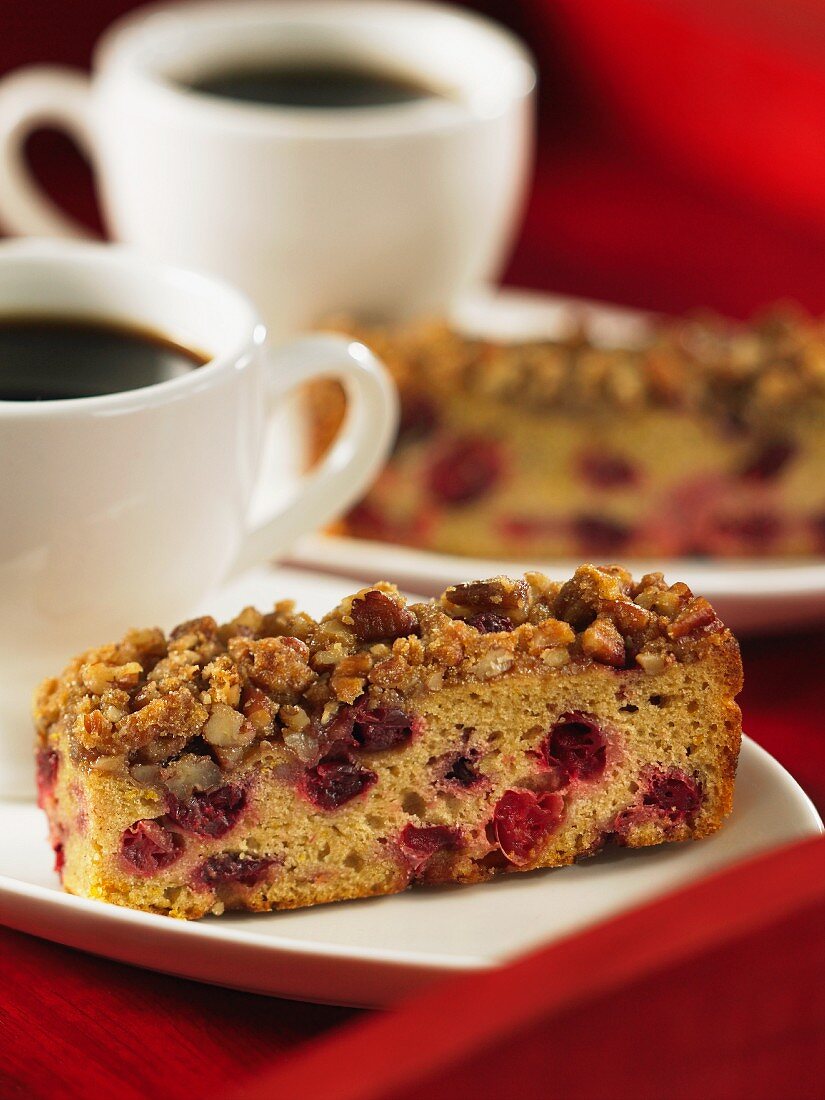 Cranberry crumble cake with coffee