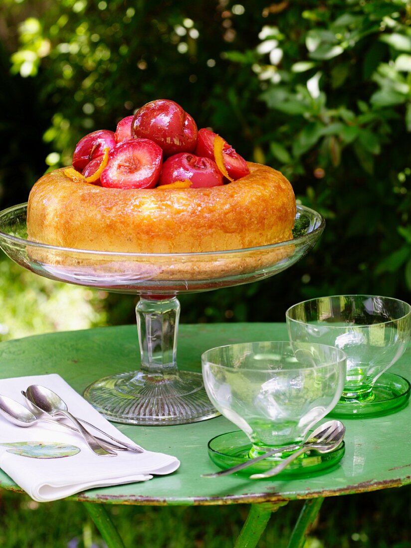 Savarin with red plums