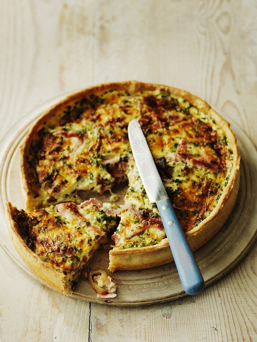 Spicy cheese and bacon tart