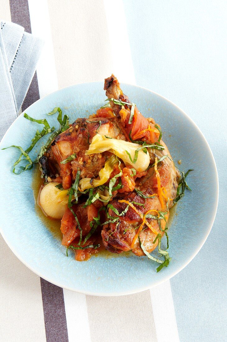 Rabbit leg with vegetables