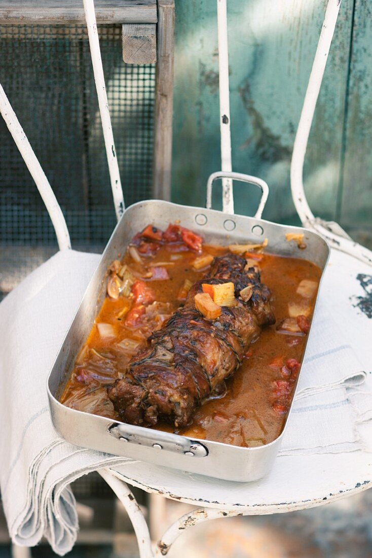 Lamb roulade with vegetables