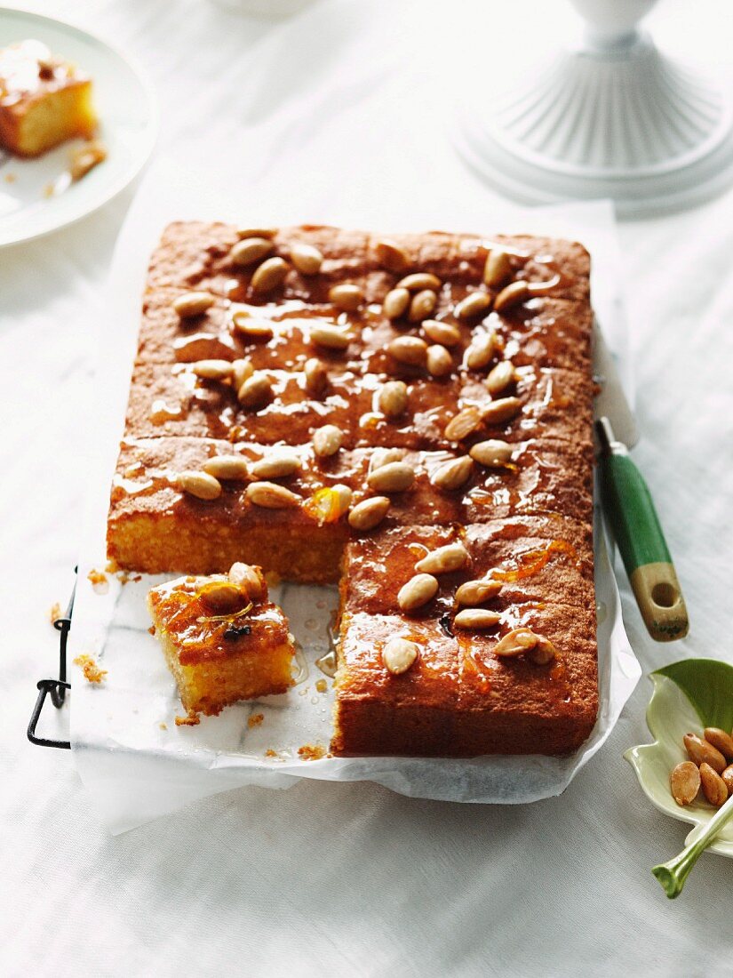 Semolina and almond cake with syrup