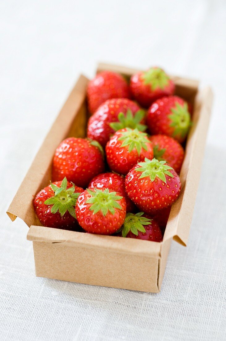 Erdbeeren in einem Karton