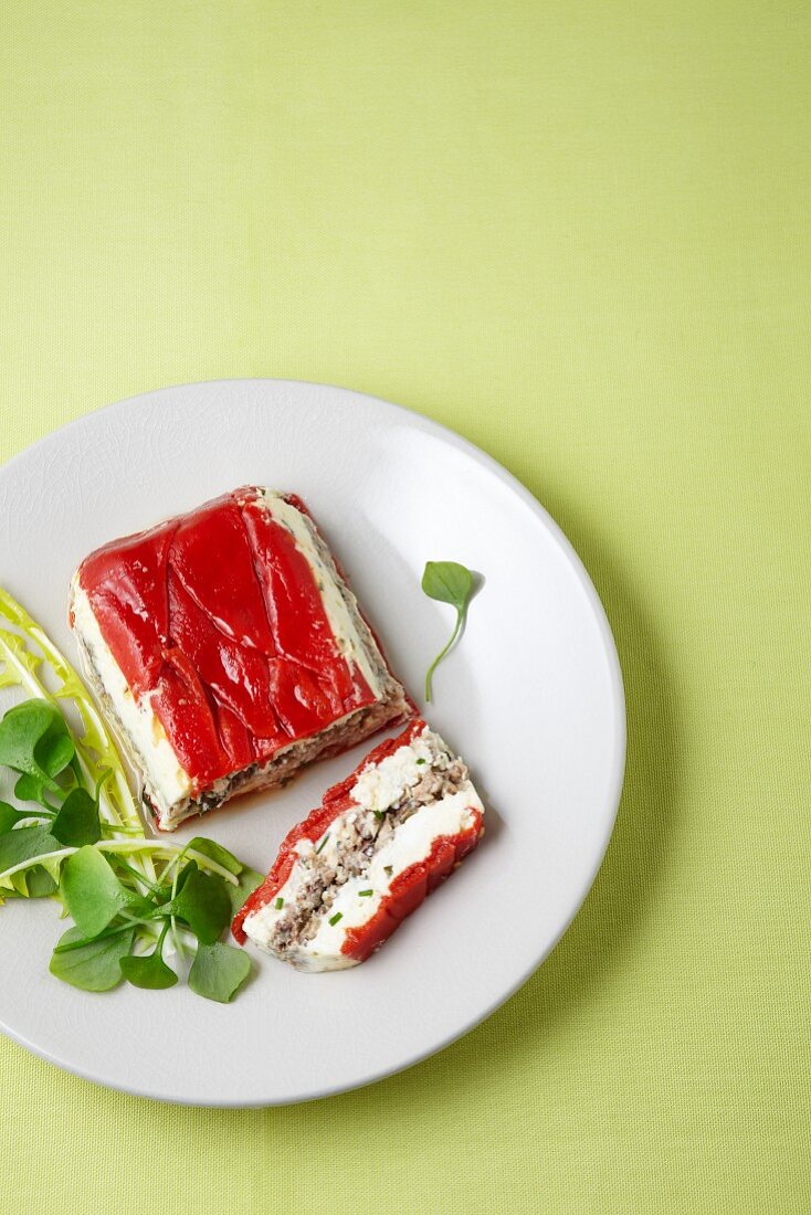 Piquillo-Paprikaterrine mit Sardinen