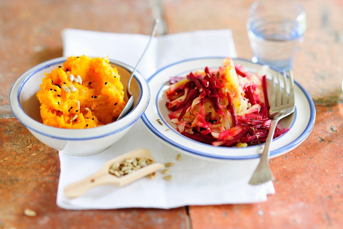 Süsskartoffelbrei mit Sauerkraut und Roter Bete